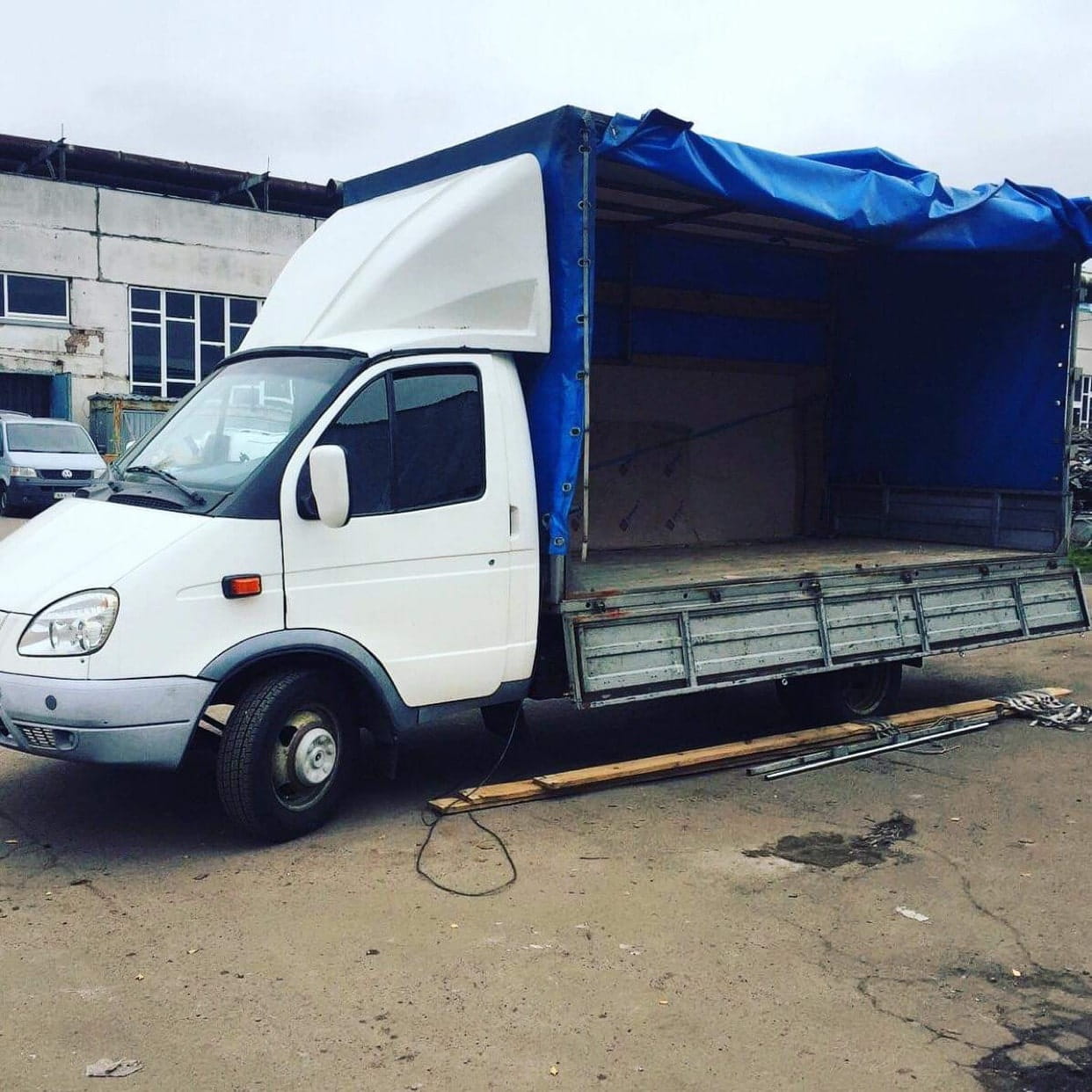 Вантажівка Газель